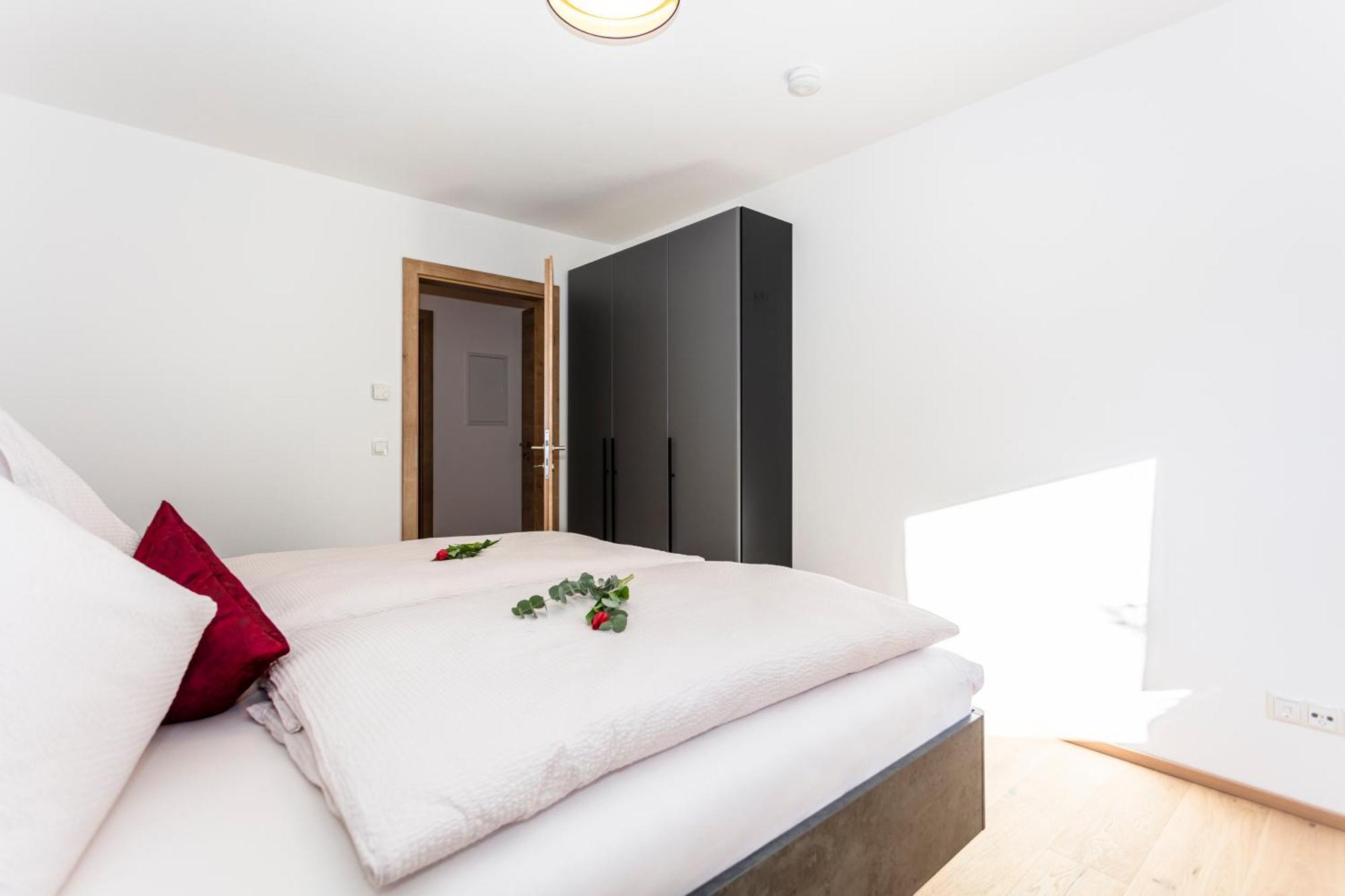 Stoamat Appartements Lofer Zimmer foto